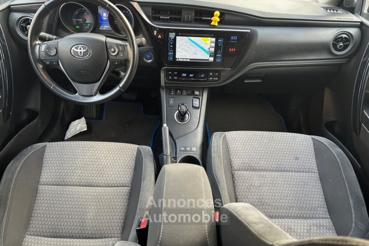 Toyota Auris Touring Sports PRO MY17 Hybride Pro 136h Design - <small></small> 12.490 € <small>TTC</small> - #2