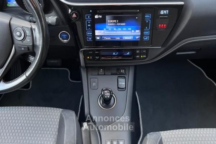 Toyota Auris Touring Sports TOURING-SPORTS 136 CH COLLECTION + ATTELAGE - <small></small> 17.490 € <small>TTC</small> - #18