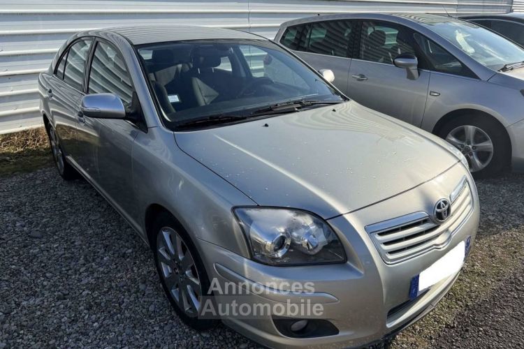 Toyota Avensis II 126 D-4D Techno 5p - <small></small> 7.990 € <small>TTC</small> - #2