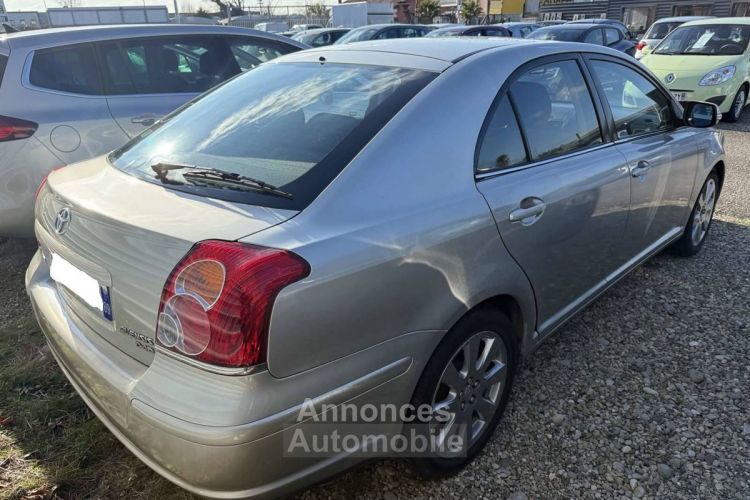 Toyota Avensis II 126 D-4D Techno 5p - <small></small> 7.990 € <small>TTC</small> - #4