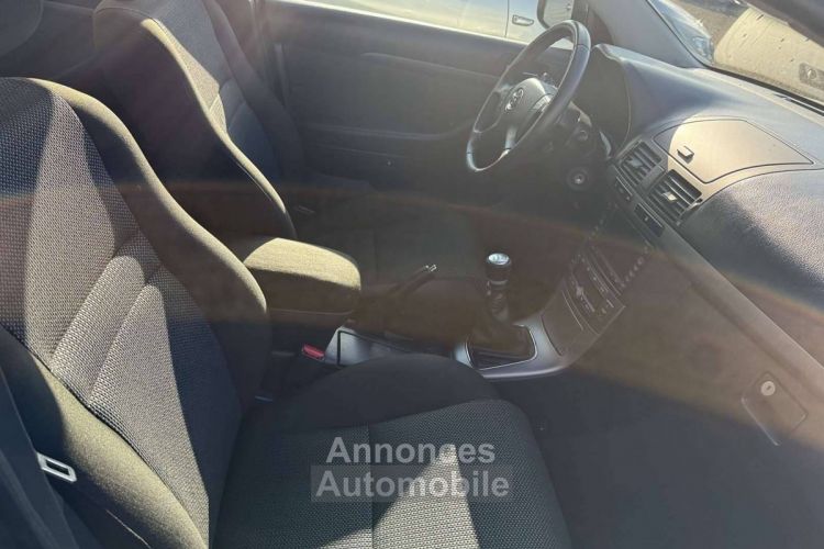 Toyota Avensis II 126 D-4D Techno 5p - <small></small> 7.990 € <small>TTC</small> - #6