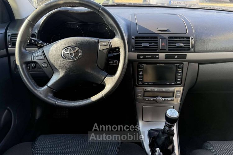 Toyota Avensis II 126 D-4D Techno 5p - <small></small> 7.990 € <small>TTC</small> - #9