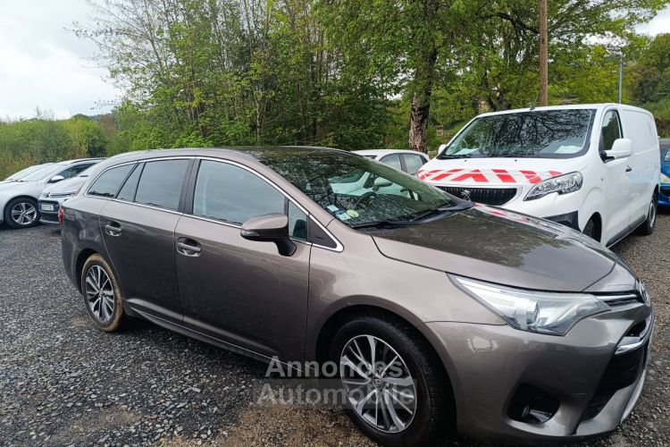 Toyota Avensis Tour. Sports IV 143 D-4D Executive - <small></small> 6.980 € <small>TTC</small> - #3