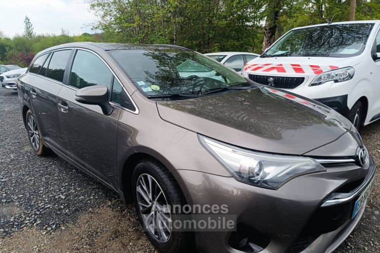 Toyota Avensis Tour. Sports IV 143 D-4D Executive - <small></small> 6.980 € <small>TTC</small> - #4