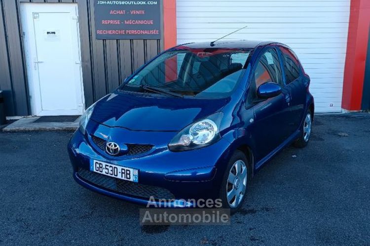 Toyota Aygo 1.0 68ch garantie 12 mois - <small></small> 3.690 € <small>TTC</small> - #1