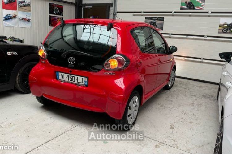 Toyota Aygo 1.0 VVT-| 68CH DYNAMIC 5P CLIM SUIVI Critair 1 - <small></small> 5.399 € <small>TTC</small> - #2