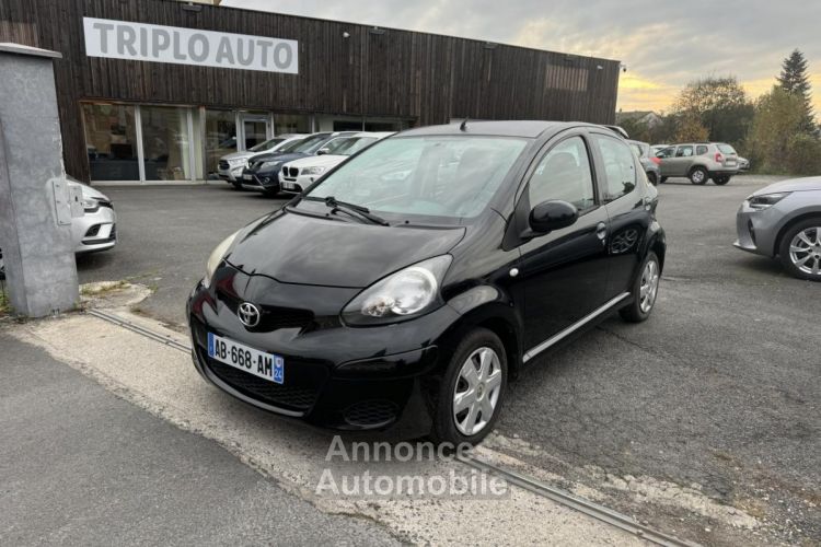 Toyota Aygo 1.0 VVT-i  Confort + Clim - <small></small> 4.990 € <small>TTC</small> - #1