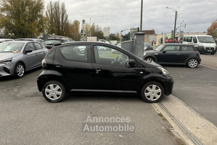 Toyota Aygo 1.0 VVT-i  Confort + Clim - <small></small> 4.990 € <small>TTC</small> - #6