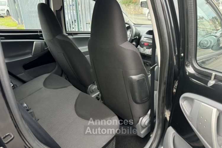 Toyota Aygo 1.0 VVT-i  Confort + Clim - <small></small> 4.990 € <small>TTC</small> - #13