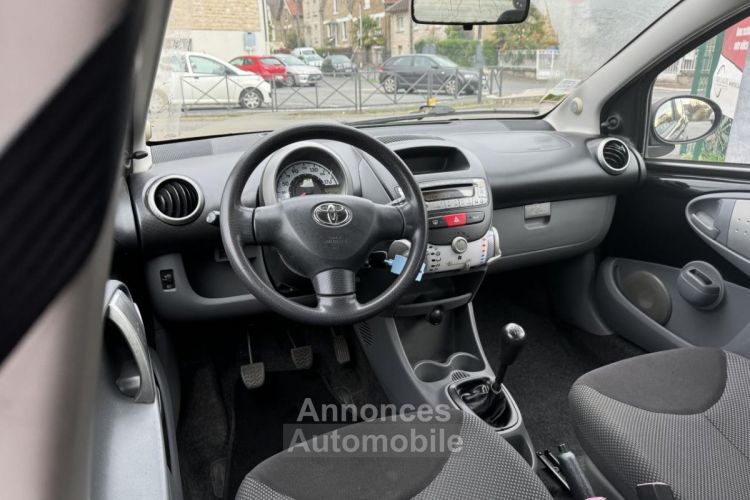 Toyota Aygo 1.0 VVT-i  Confort + Clim - <small></small> 4.990 € <small>TTC</small> - #21