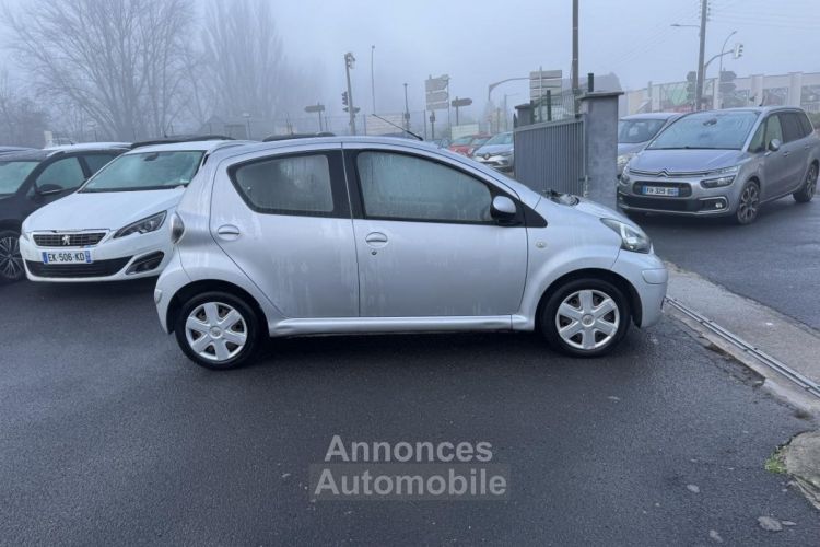 Toyota Aygo 1.0 VVT-i  Confort + Clim - <small></small> 5.990 € <small>TTC</small> - #6