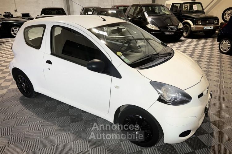 Toyota Aygo 1.0 VVT-i - 43 275 km (certifié) - 1ère main - Dispo de suite - 4990 euros - <small></small> 4.990 € <small>TTC</small> - #2