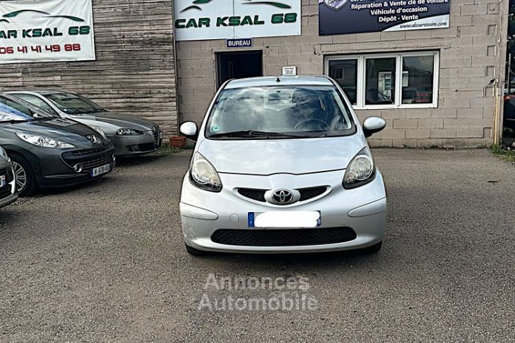 Toyota Aygo 1.0 VVT-I 68CH 5P - <small></small> 2.499 € <small>TTC</small> - #2