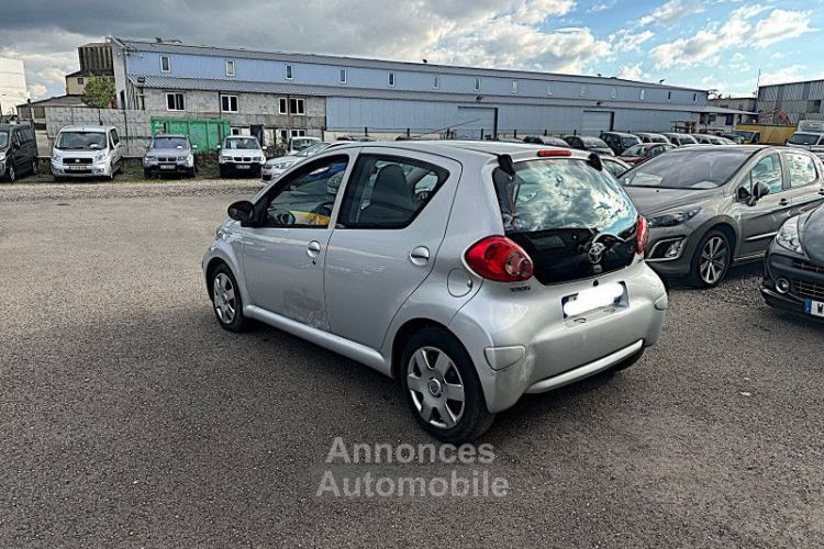 Toyota Aygo 1.0 VVT-I 68CH 5P - <small></small> 2.499 € <small>TTC</small> - #7