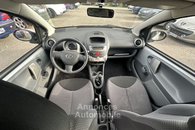 Toyota Aygo 1.0 VVT-I 68CH 5P - <small></small> 2.499 € <small>TTC</small> - #9