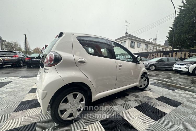 Toyota Aygo 1.0 VVT-I 68CH CONNECT 5P - <small></small> 4.490 € <small>TTC</small> - #3