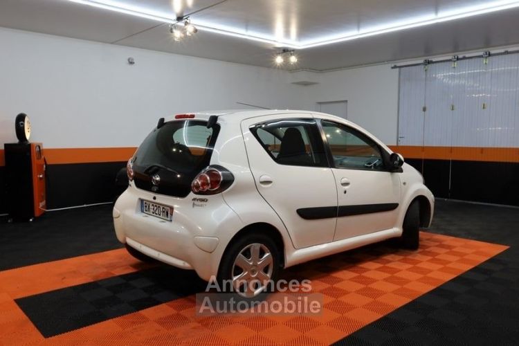 Toyota Aygo 1.0 VVT-I 68CH CONNECT MMT 5P - <small></small> 7.990 € <small>TTC</small> - #3