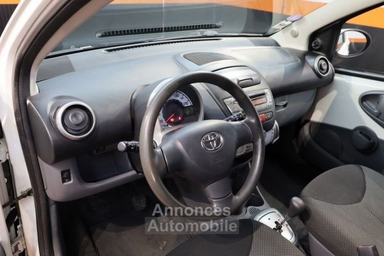 Toyota Aygo 1.0 VVT-I 68CH CONNECT MMT 5P - <small></small> 7.990 € <small>TTC</small> - #14