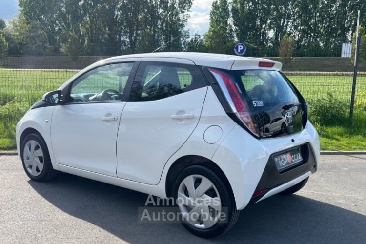 Toyota Aygo 1.0 VVT-I 69CH X-CLUSIV X-SHIFT 5P - <small></small> 8.490 € <small>TTC</small> - #6