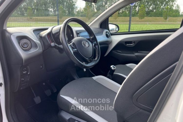 Toyota Aygo 1.0 VVT-I 69CH X-CLUSIV X-SHIFT 5P - <small></small> 8.490 € <small>TTC</small> - #9