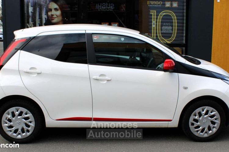 Toyota Aygo 1.0 VVT-i 72 ch X-LOOK 5p MY21 - <small></small> 11.490 € <small>TTC</small> - #7