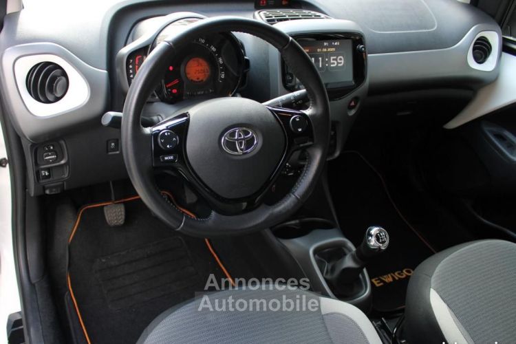 Toyota Aygo 1.0 VVT-i 72 ch X-LOOK 5p MY21 - <small></small> 11.490 € <small>TTC</small> - #11