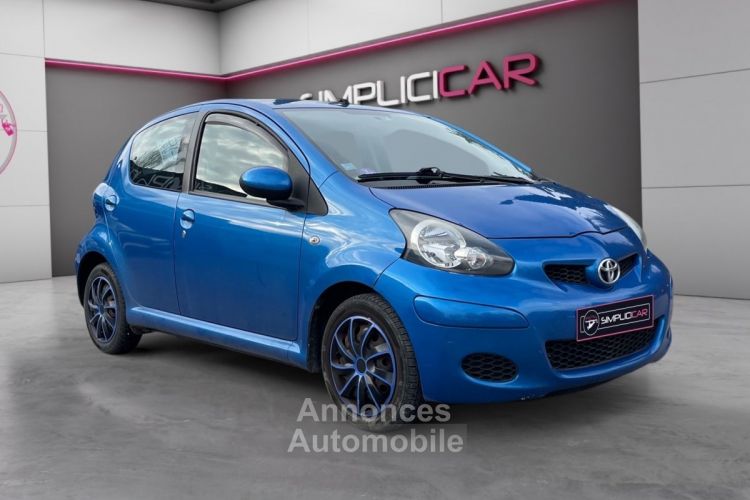 Toyota Aygo 1.0 VVT-i Confort - <small></small> 6.990 € <small>TTC</small> - #1