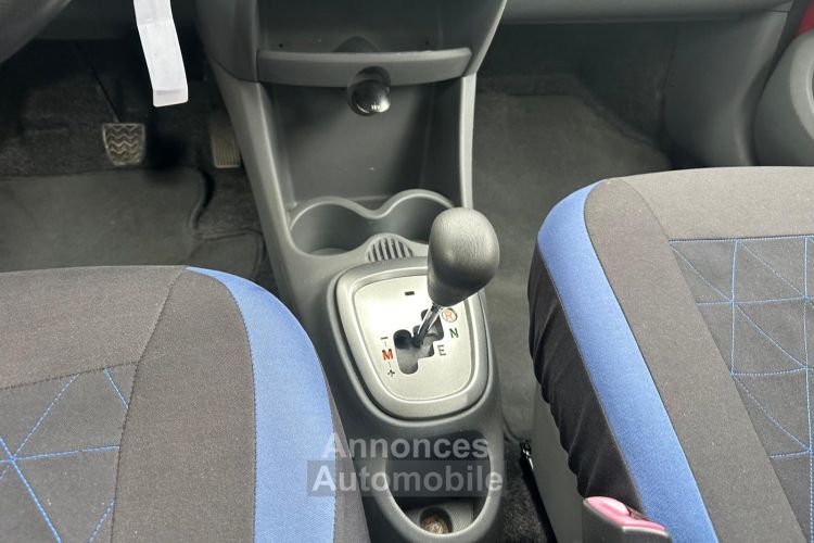 Toyota Aygo 1.0 VVT-I CONFORT BVA 3P - <small></small> 5.495 € <small>TTC</small> - #9