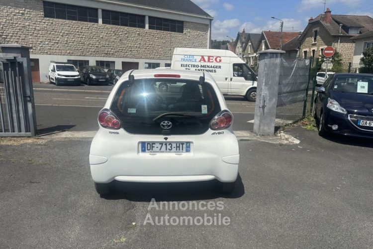 Toyota Aygo 1.0 VVT-i Dynamic + clim - <small></small> 7.990 € <small>TTC</small> - #4