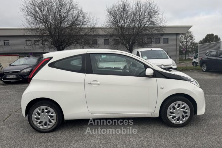 Toyota Aygo 1.0 VVT-i II x-play PHASE 2 - <small></small> 8.990 € <small>TTC</small> - #17