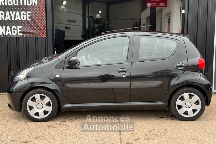 Toyota Aygo 1.0 VVTi 12V M-MT 68 cv 95 462km Boîte auto 4 PNEUS NEUFS - <small></small> 4.999 € <small>TTC</small> - #3