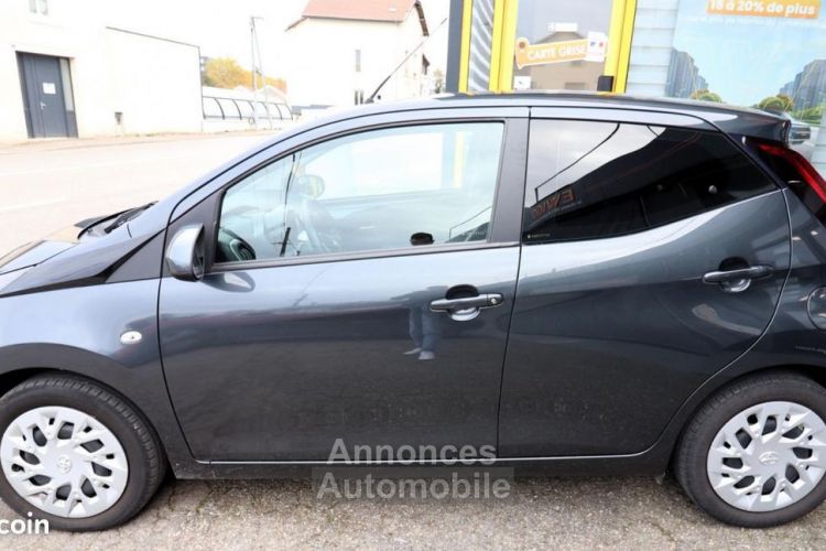 Toyota Aygo 1.0 VVTI 70CH X-PLAY + CARPLAY CAMERA RECUL - <small></small> 8.989 € <small>TTC</small> - #3