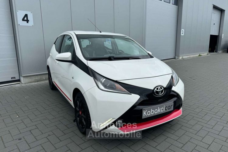 Toyota Aygo 1.0i VVT-i x-play -CLIM CRUISE -CAMERA -GARANTIE - <small></small> 8.990 € <small>TTC</small> - #1