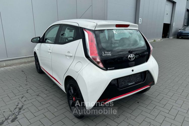 Toyota Aygo 1.0i VVT-i x-play -CLIM CRUISE -CAMERA -GARANTIE - <small></small> 8.990 € <small>TTC</small> - #4