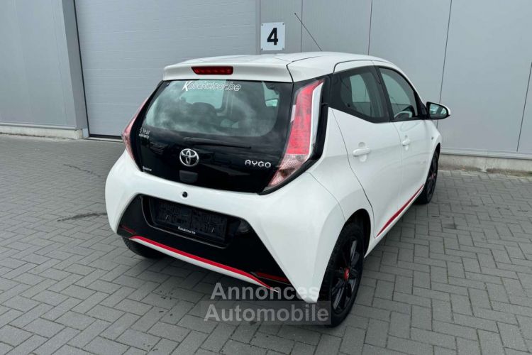 Toyota Aygo 1.0i VVT-i x-play -CLIM CRUISE -CAMERA -GARANTIE - <small></small> 8.990 € <small>TTC</small> - #6