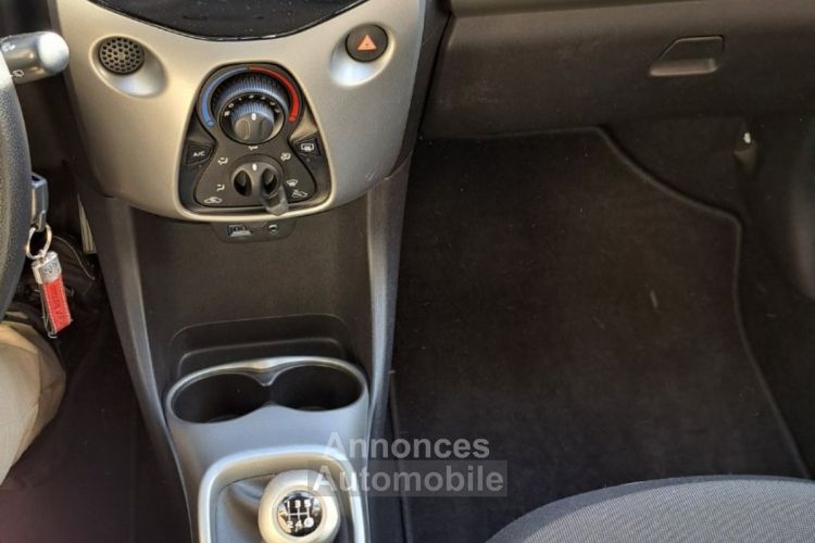 Toyota Aygo 1.0l VVT-i x-play 69 CV Camera de recul - <small></small> 6.990 € <small>TTC</small> - #23