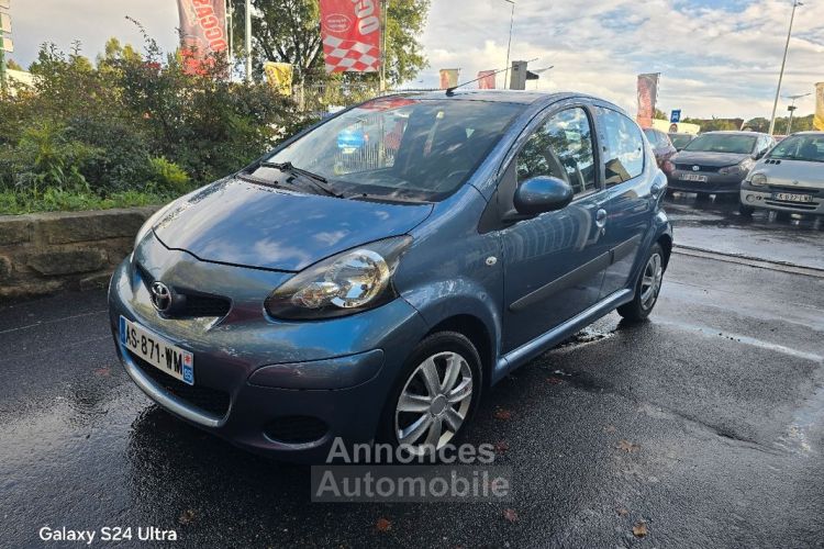 Toyota Aygo 1.0L vvti 68ch 46 000km GARANTIE - <small></small> 5.690 € <small>TTC</small> - #1