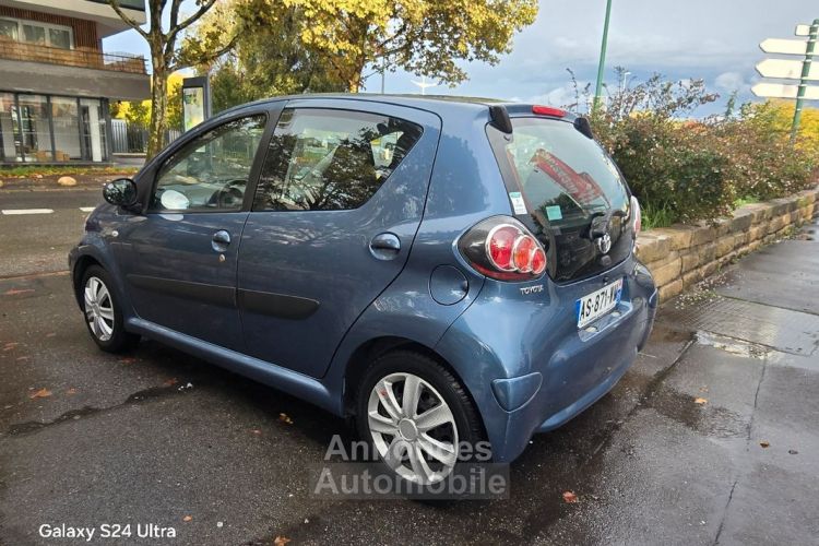 Toyota Aygo 1.0L vvti 68ch 46 000km GARANTIE - <small></small> 5.690 € <small>TTC</small> - #4