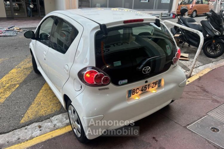 Toyota Aygo 1.4 D 54CH CONFORT 5P - <small></small> 5.990 € <small>TTC</small> - #3