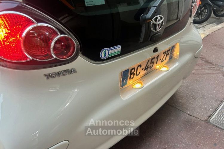 Toyota Aygo 1.4 D 54CH CONFORT 5P - <small></small> 5.990 € <small>TTC</small> - #19