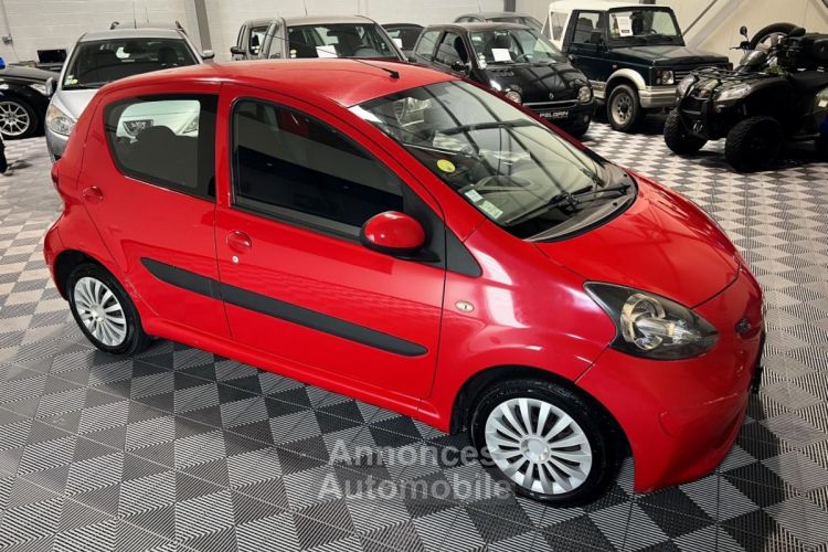 Toyota Aygo 5P 1.0 VVT-i - 131 202 km - 2ème main - Climatisation - 4490 euros - <small></small> 4.490 € <small>TTC</small> - #2