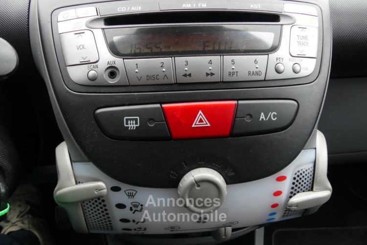 Toyota Aygo 68 CV CONFORT - <small></small> 4.990 € <small>TTC</small> - #16