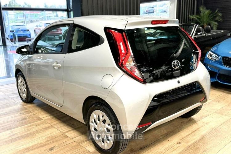 Toyota Aygo II (2) 1.0 VVT-I 72 X-PLAY X-APP 3P - <small></small> 9.900 € <small>TTC</small> - #6