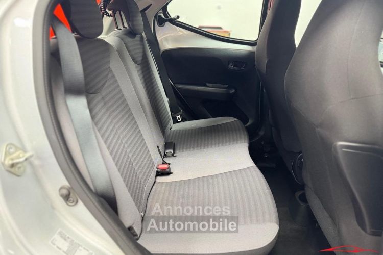 Toyota Aygo Pro Boîte automatique 1.0 VVT-i x-play x-app - <small></small> 7.990 € <small>TTC</small> - #14