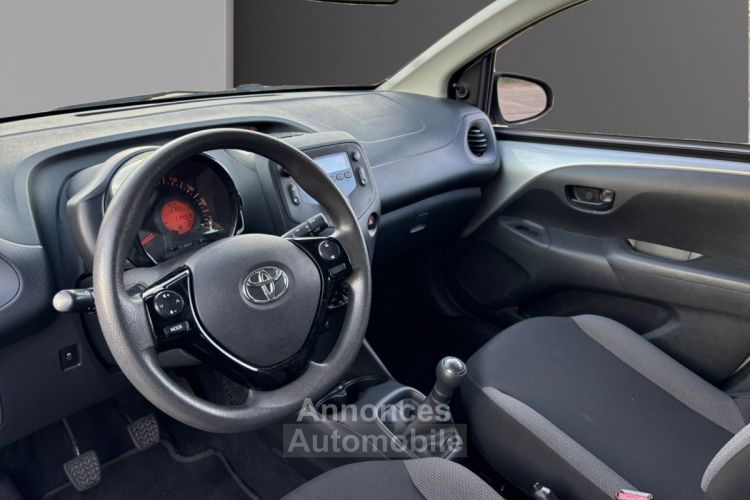 Toyota Aygo PRO MY19 1.0 VVT-i FAIBLE KM GARANTIE 12 MOIS / BLUETOOTH / CLIM / COMMANDE VOLANT - <small></small> 11.990 € <small>TTC</small> - #13