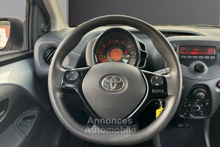 Toyota Aygo PRO MY19 1.0 VVT-i FAIBLE KM GARANTIE 12 MOIS / BLUETOOTH / CLIM / COMMANDE VOLANT - <small></small> 11.990 € <small>TTC</small> - #14