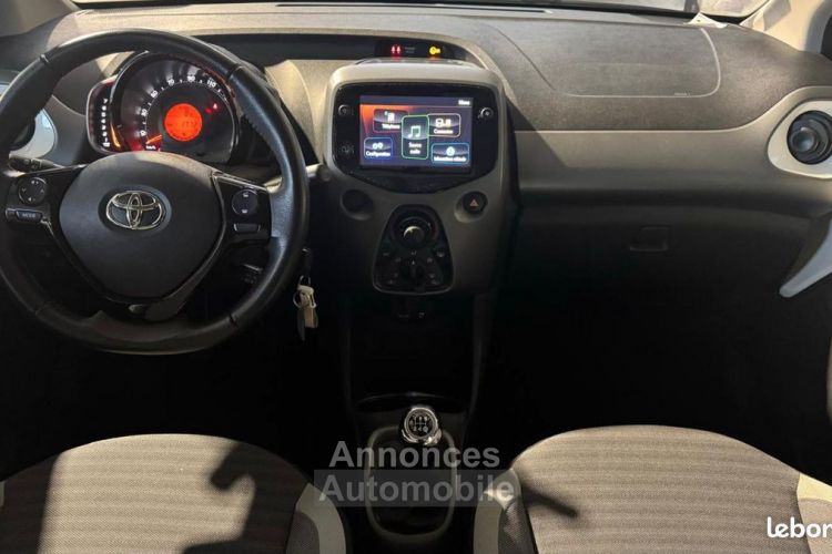 Toyota Aygo x-play 1.0 vvt-i 72 cv garantie 6 mois - <small></small> 10.990 € <small>TTC</small> - #12