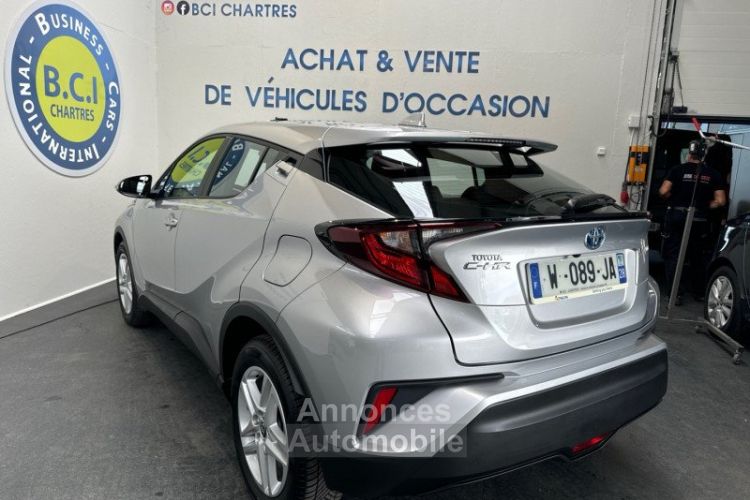 Toyota C-HR 122H DYNAMIC 2WD E-CVT MY22 - <small></small> 24.490 € <small>TTC</small> - #4