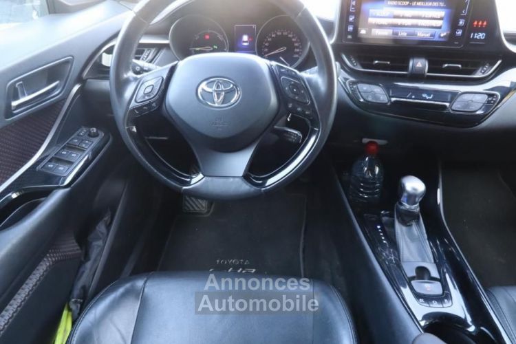 Toyota C-HR 1.8 122H 100 HYBRID FULL-HYBRID DISTINCTIVE 4X2 BVA + SIEGES AV CHAUFFANTS - <small></small> 14.989 € <small>TTC</small> - #17