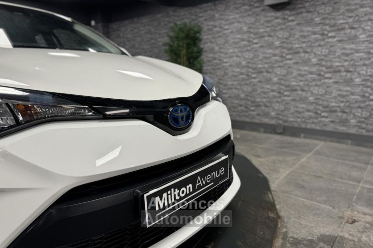 Toyota C-HR 1.8 Hybrid - BV e-CVT Dynamic - <small></small> 20.990 € <small></small> - #26